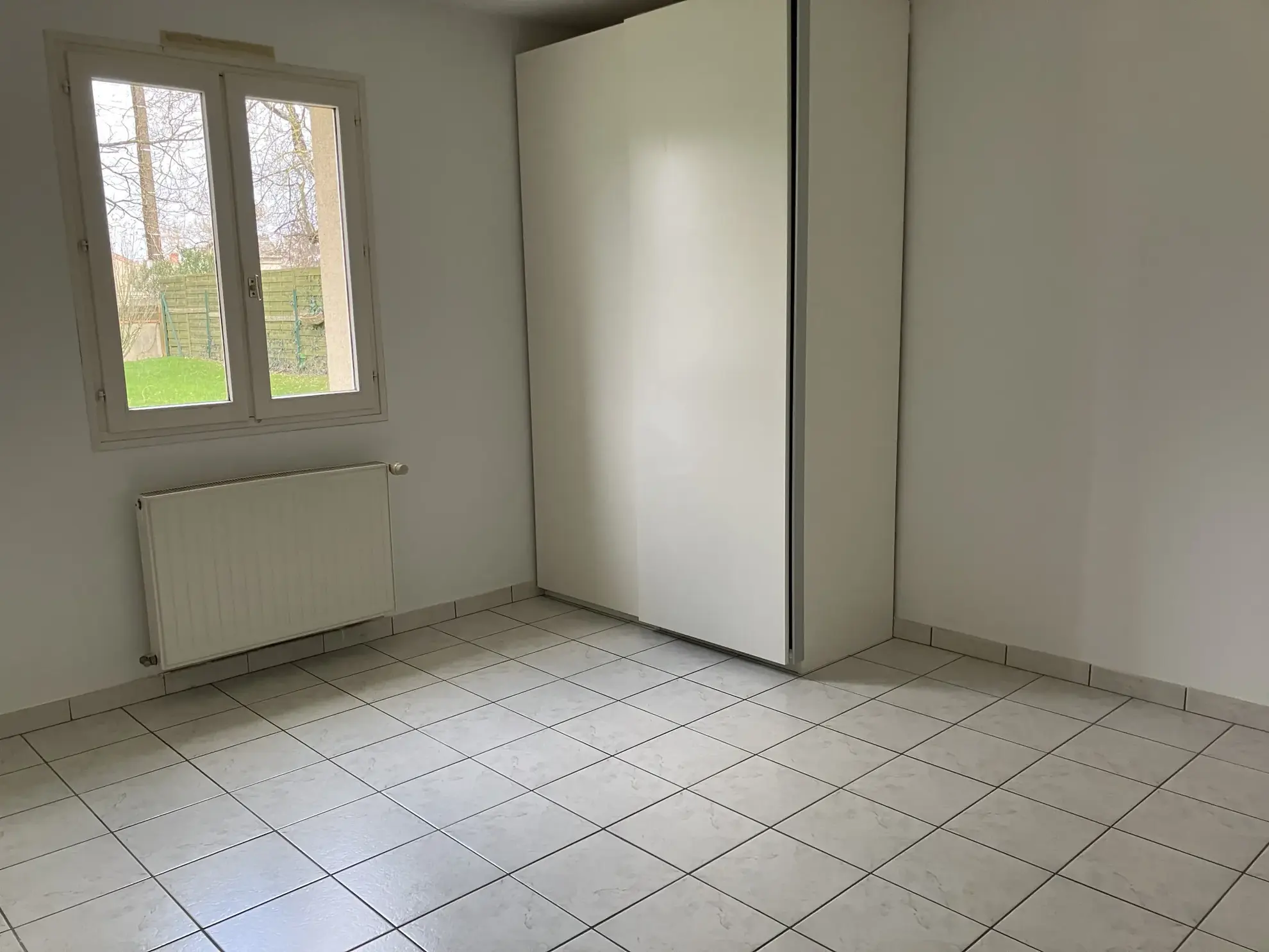 Maison plain-pied à vendre à La Rocheñard, grand terrain, calme, proche Niort et La Rochelle 
