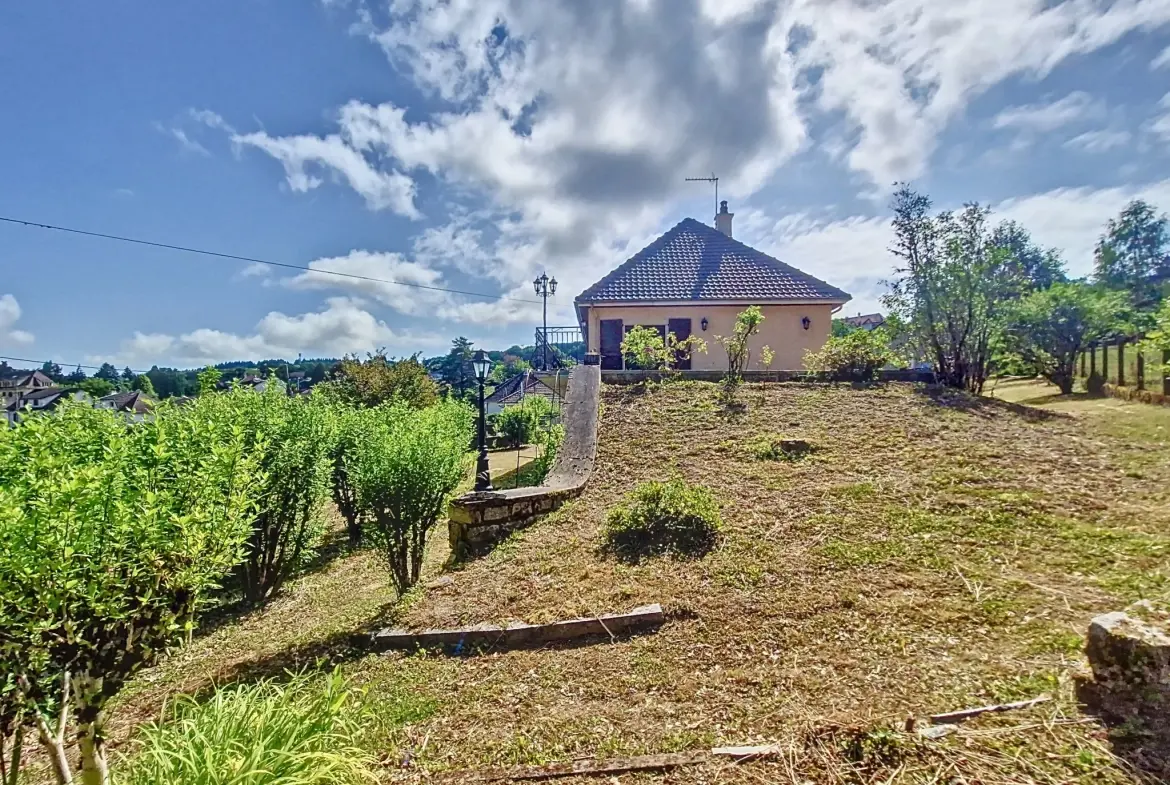 Maison à Bourganeuf avec terrasse, 3 chambres et sous-sol aménagé 