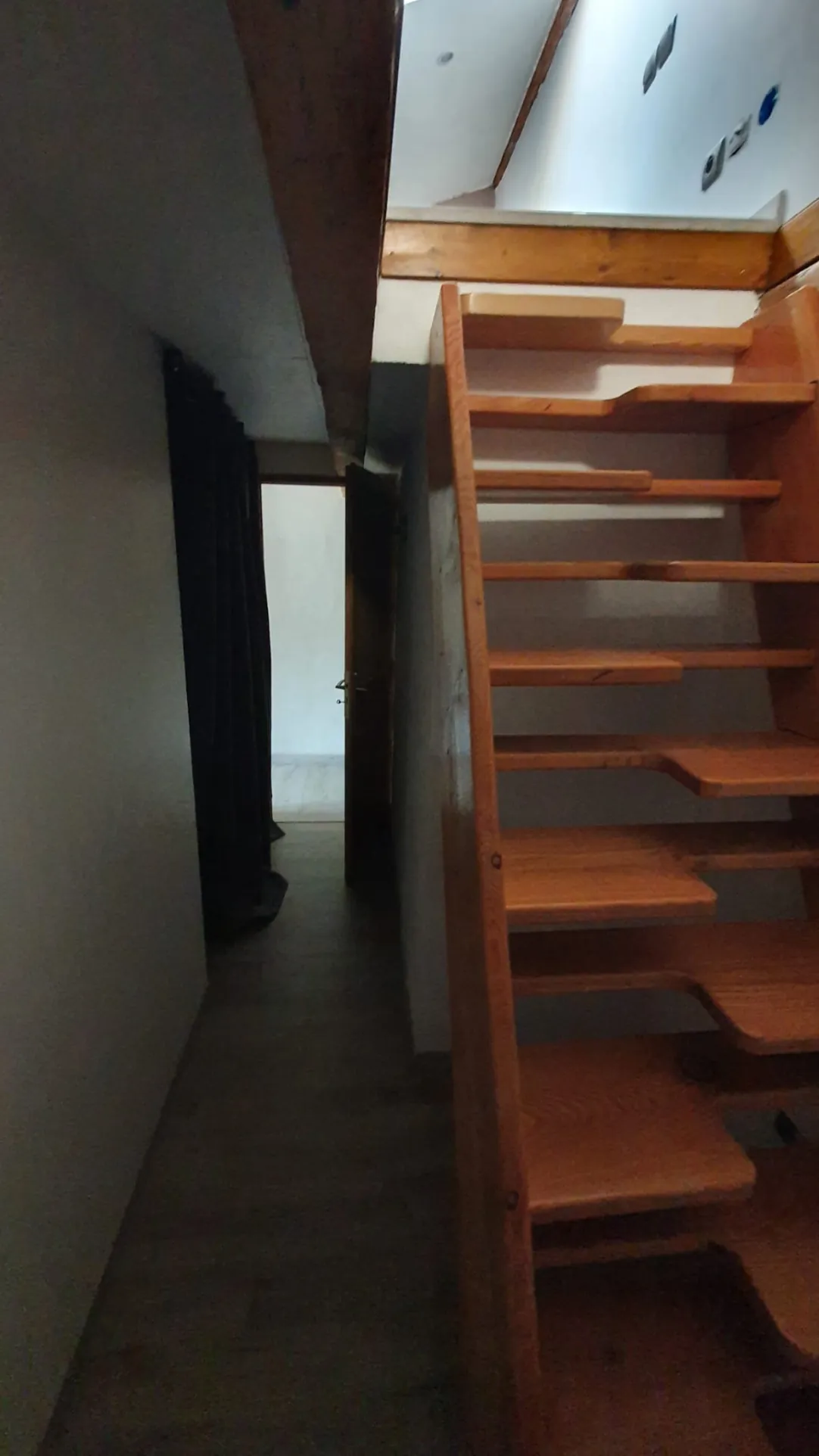 Appartement lumineux de 130 m2 avec terrasse à Tende, village paisible 