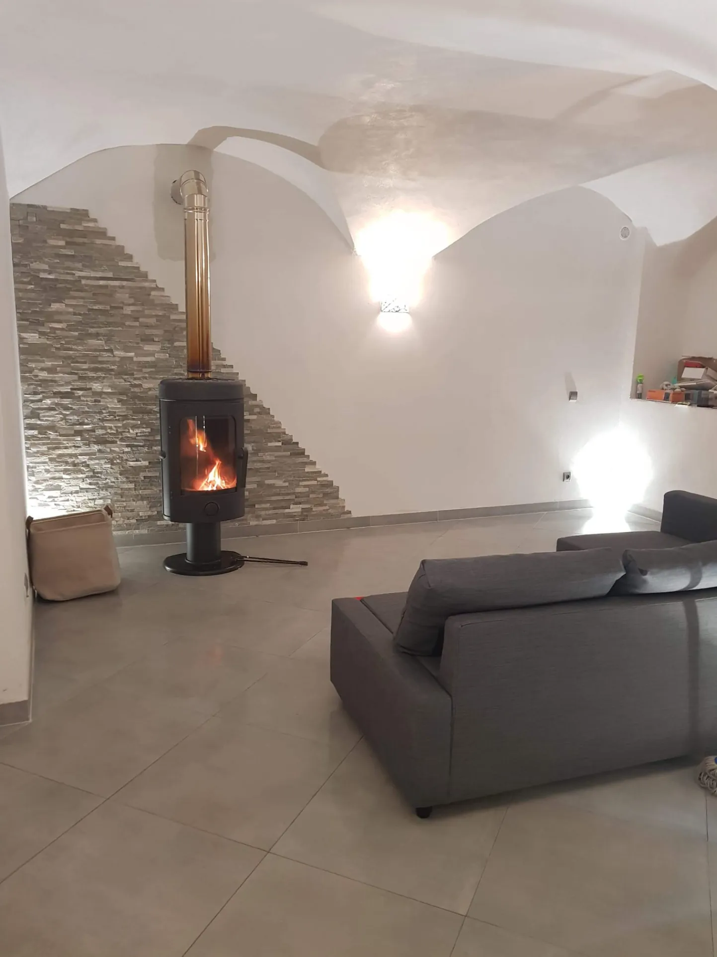 Appartement lumineux de 130 m2 avec terrasse à Tende, village paisible 