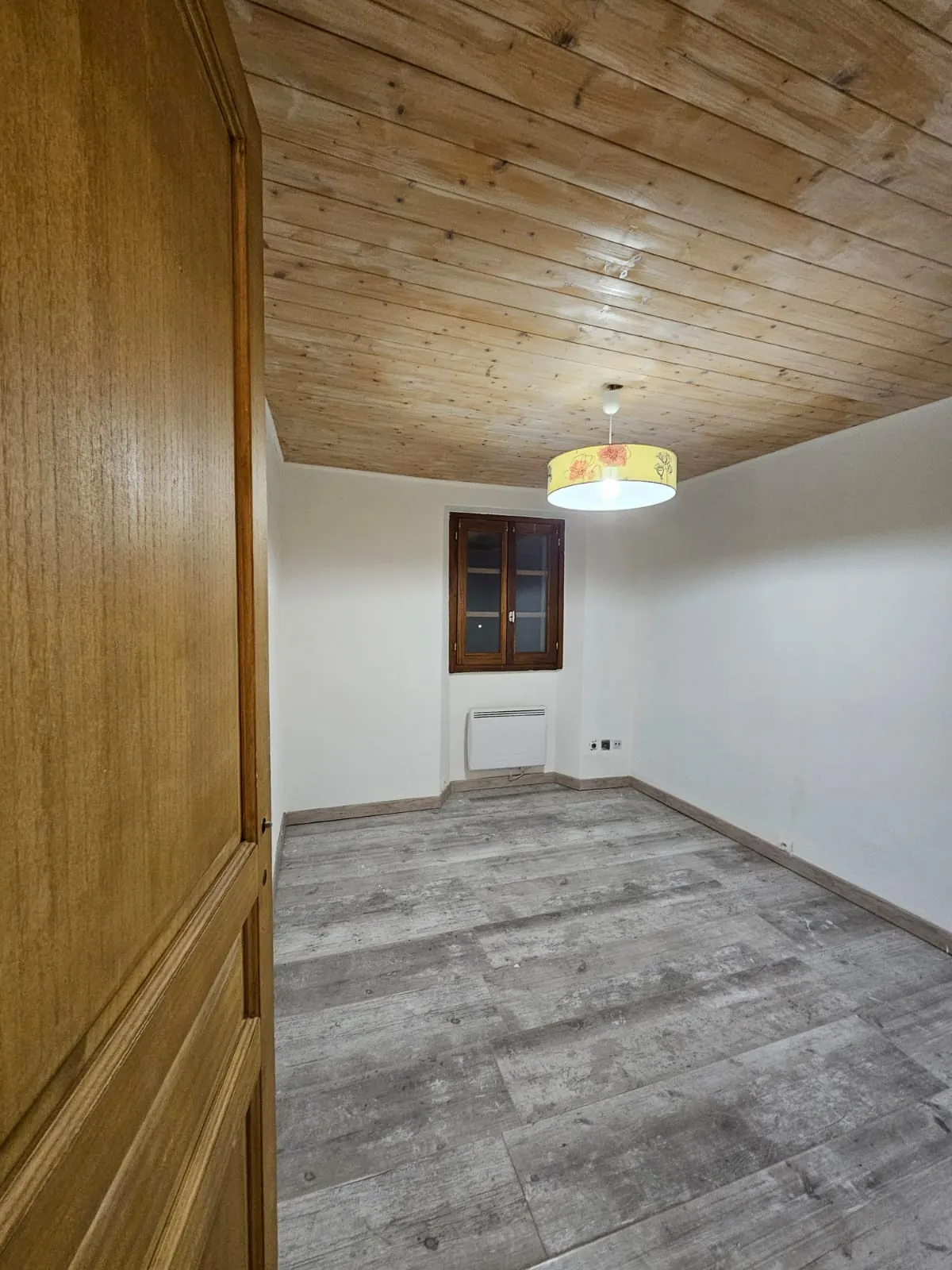 Appartement lumineux de 130 m2 avec terrasse à Tende, village paisible 