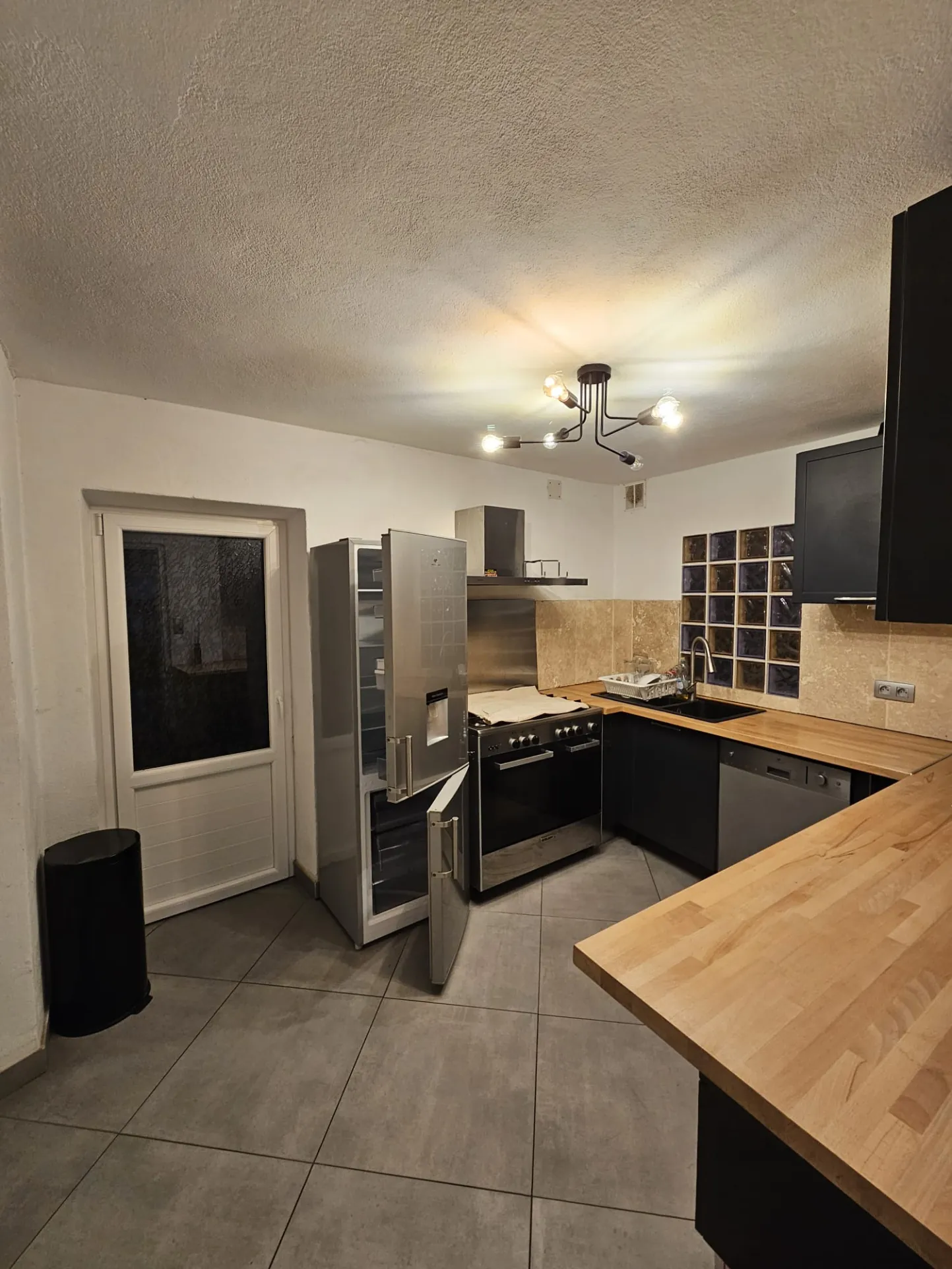 Appartement lumineux de 130 m2 avec terrasse à Tende, village paisible 