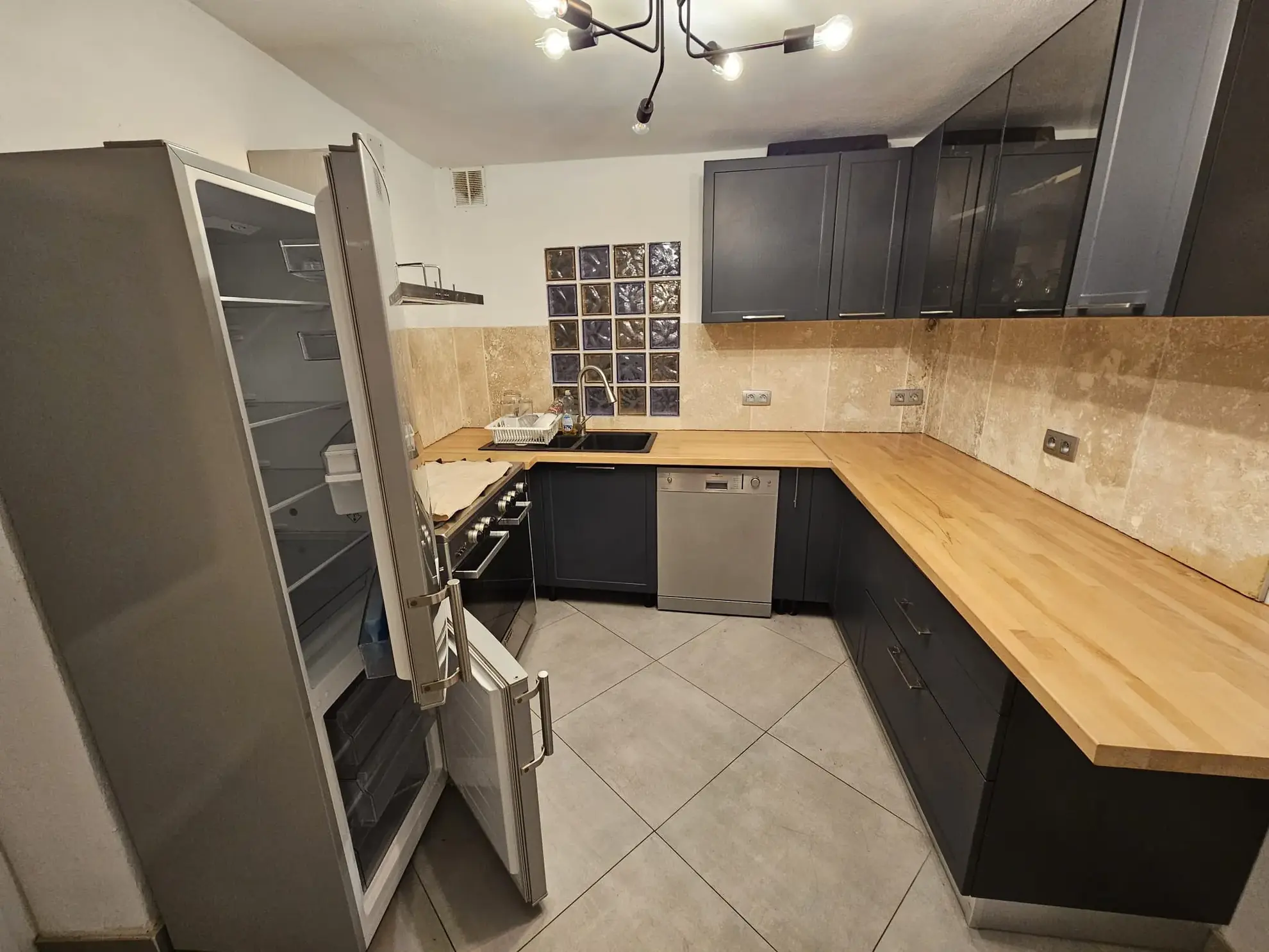 Appartement lumineux de 130 m2 avec terrasse à Tende, village paisible 