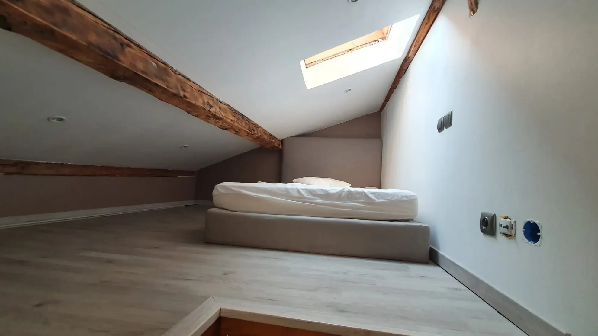 Appartement lumineux de 130 m2 avec terrasse à Tende, village paisible 