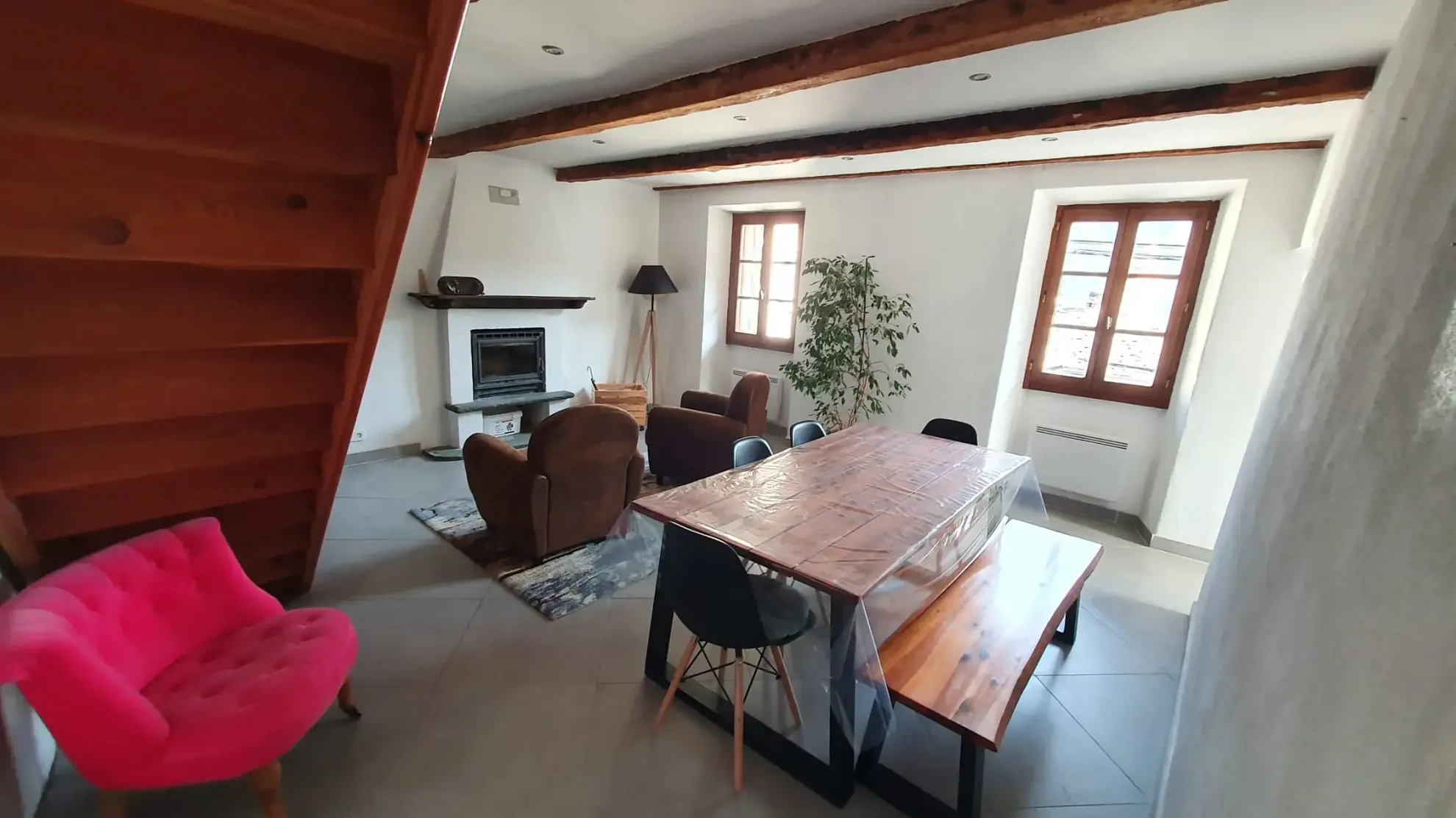 Appartement lumineux de 130 m2 avec terrasse à Tende, village paisible 