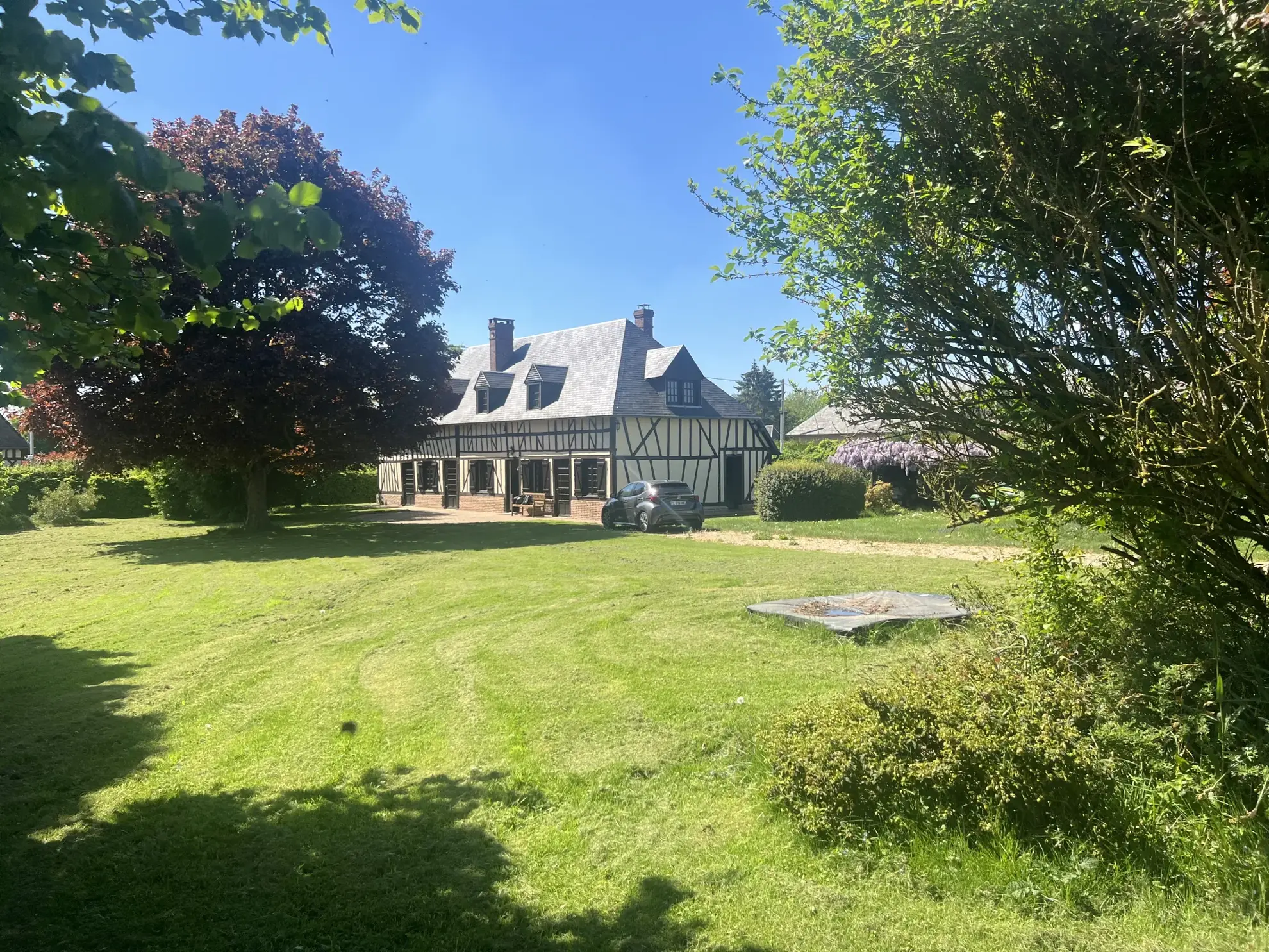 Charmante maison normande avec grand parc à 10 min du Neubourg 