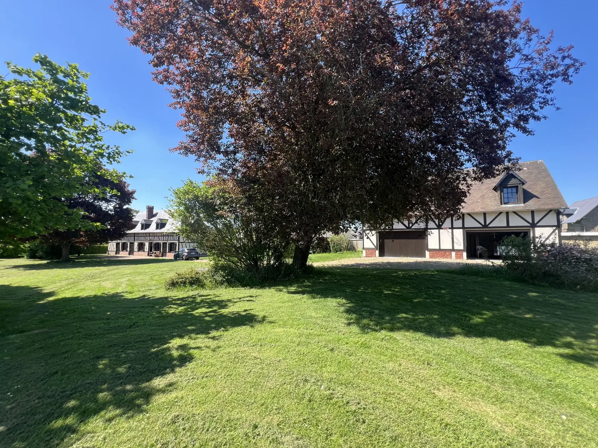 Charmante maison normande avec grand parc à 10 min du Neubourg 