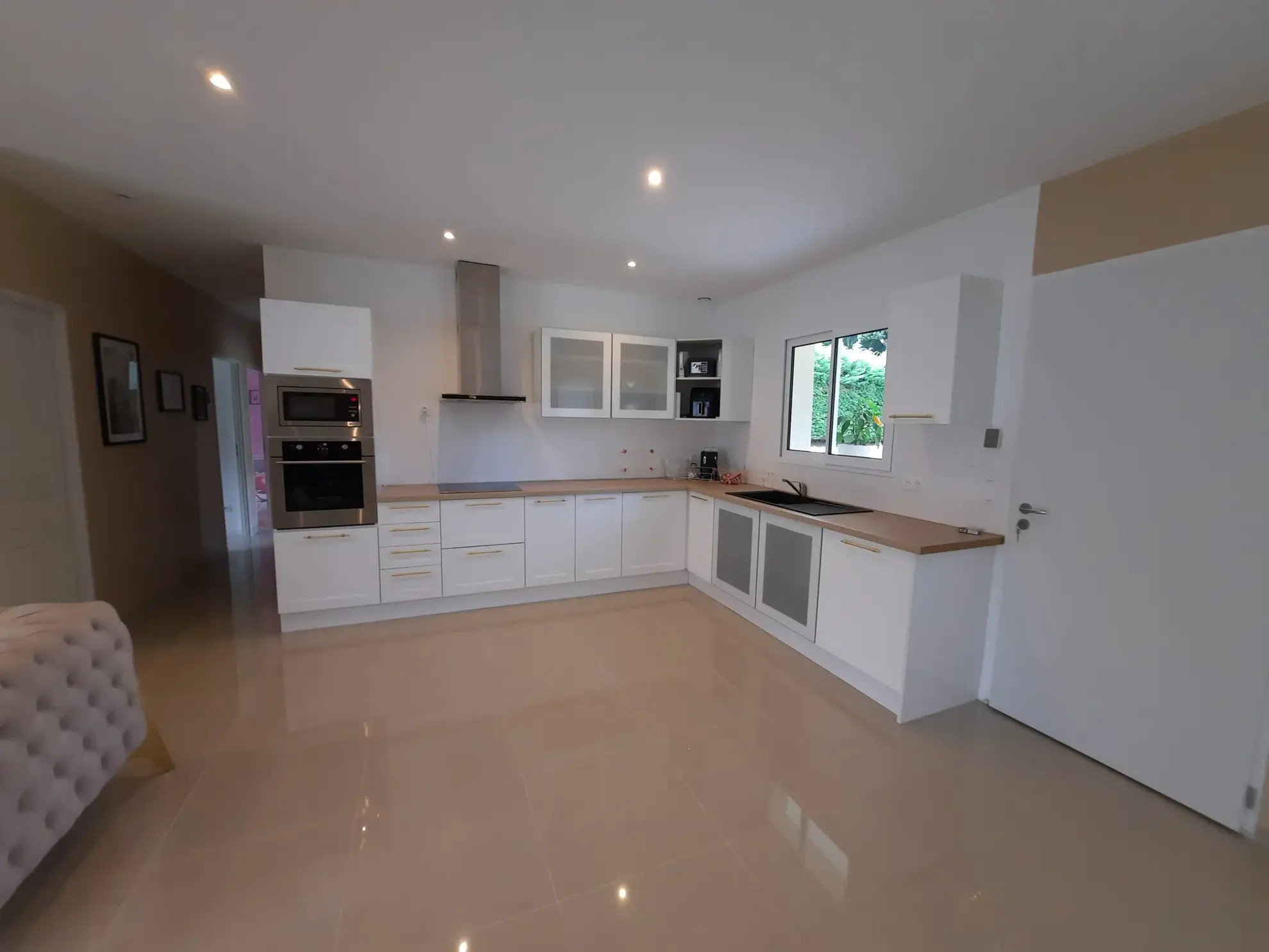 Maison moderne de 109 m² à Frontenac, proche Bordeaux, terrain clos 