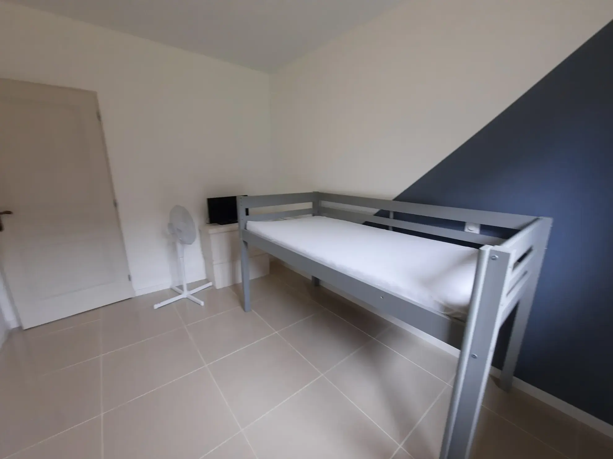 Maison moderne de 109 m² à Frontenac, proche Bordeaux, terrain clos 