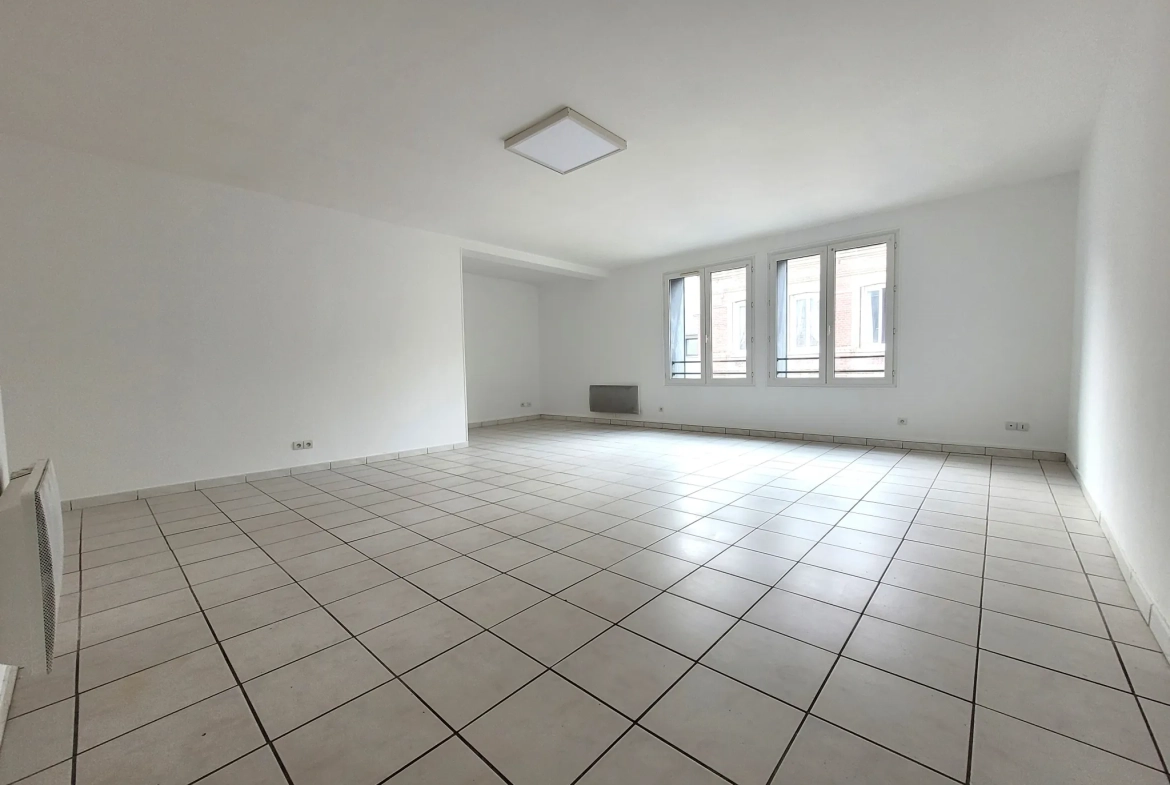 Bel appartement de 111 m² à 400 mètres de la plage à Fecamp 