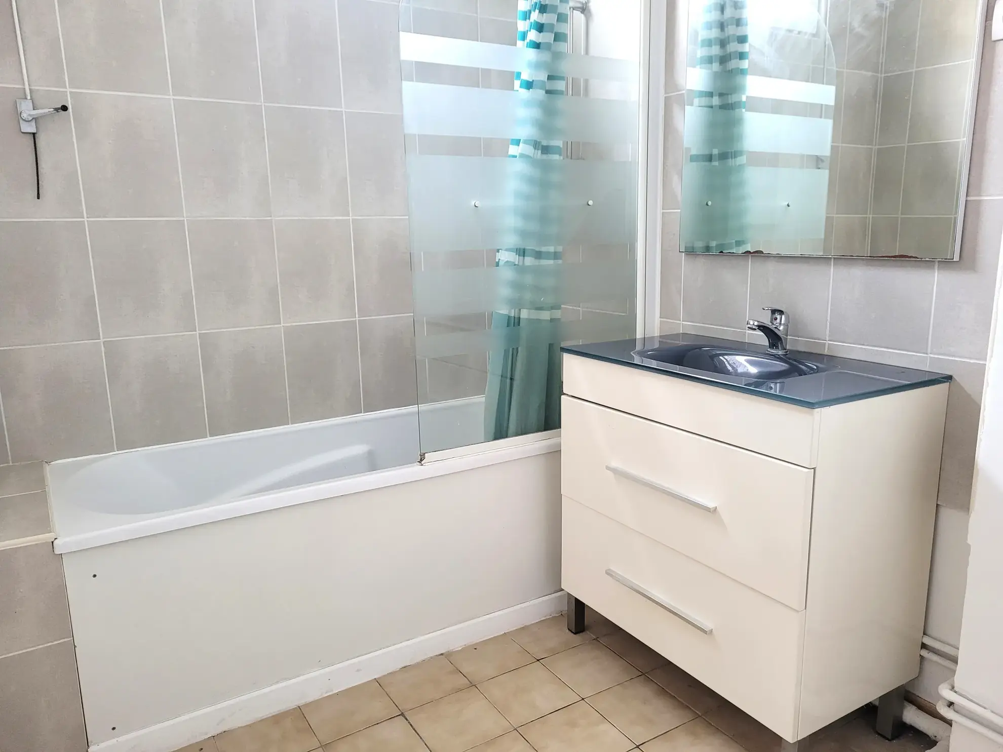 Bel appartement de 111 m² à 400 mètres de la plage à Fecamp 