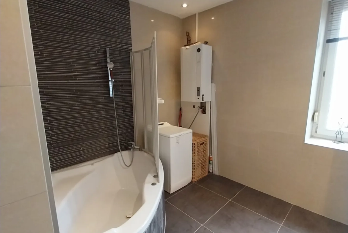 Appartement de 85 m² à Yutz proche A31, 2 chambres, cave et débarras 