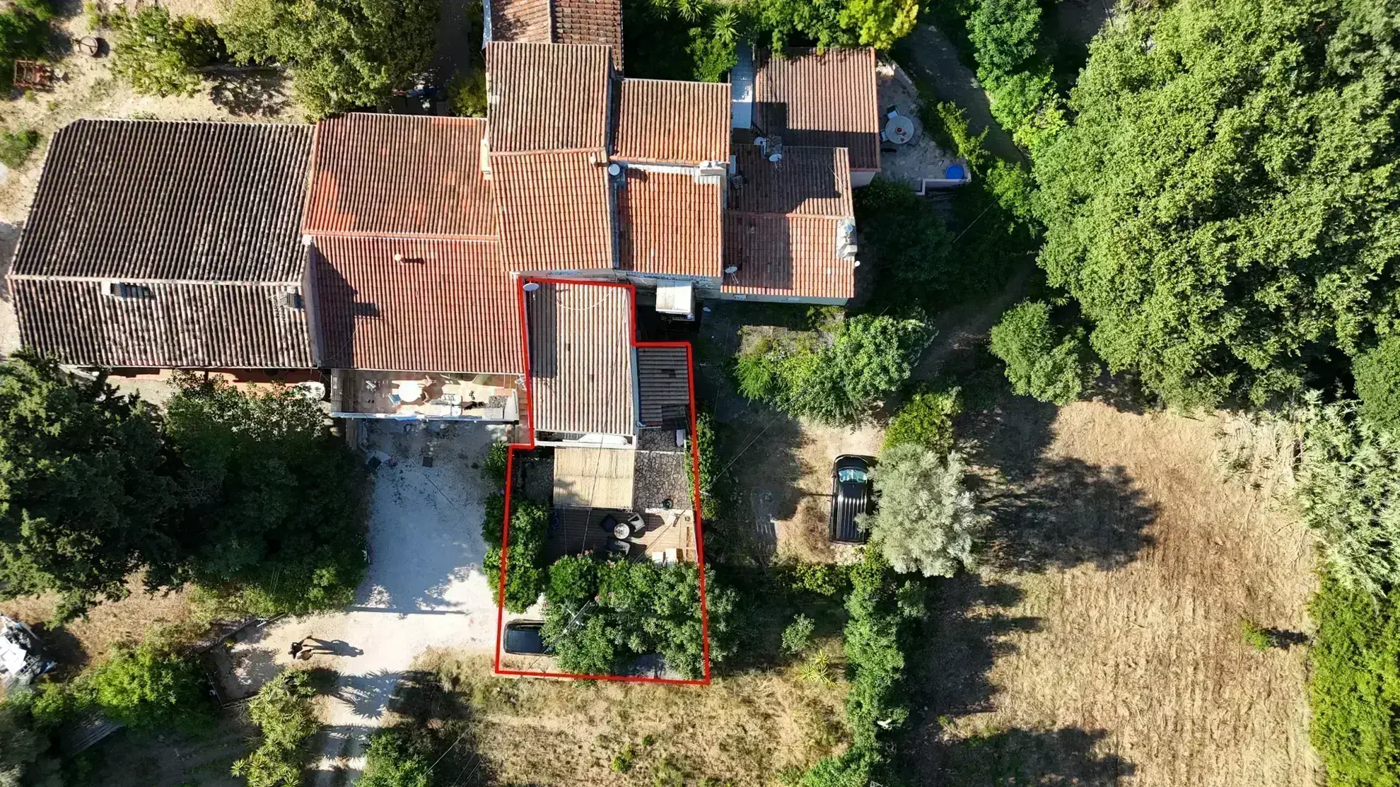 Charmante maison T3 à vendre à La Cadière-d’Azur proche Bandol, 50 m² avec terrasse et potentiel locatif attractif 