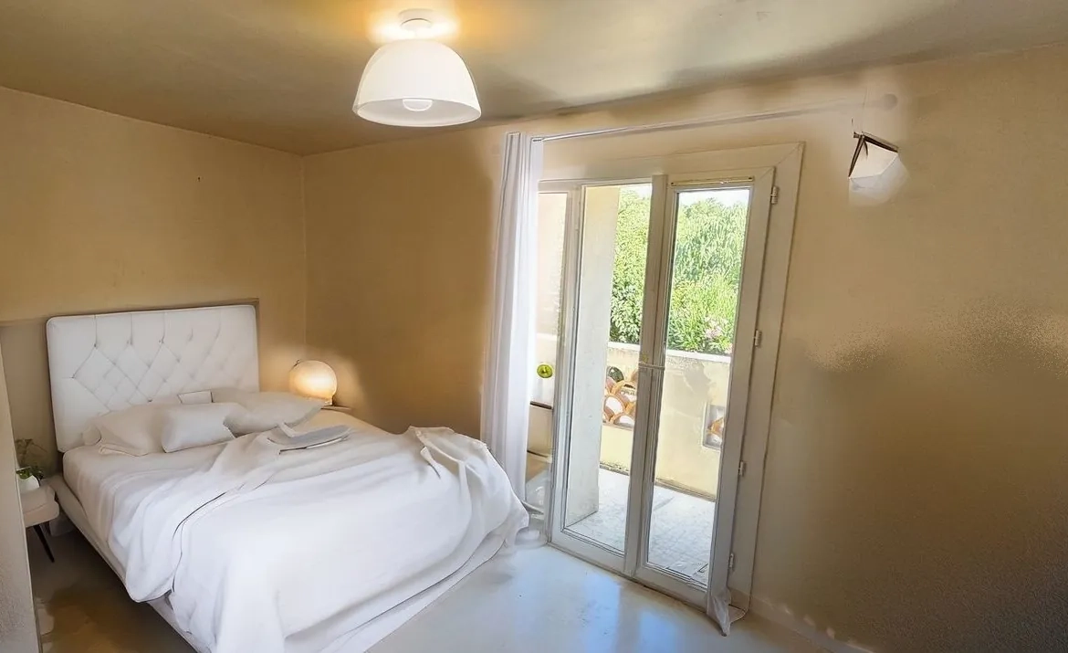 Charmante maison T3 à vendre à La Cadière-d’Azur proche Bandol, 50 m² avec terrasse et potentiel locatif attractif 