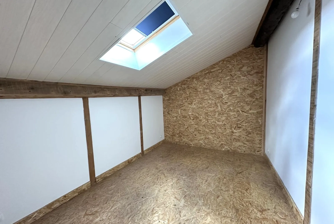 Appartement duplex F3 de 74,09 m² à Unieux, secteur calme et résidentiel, idéal premier achat ou investissement 