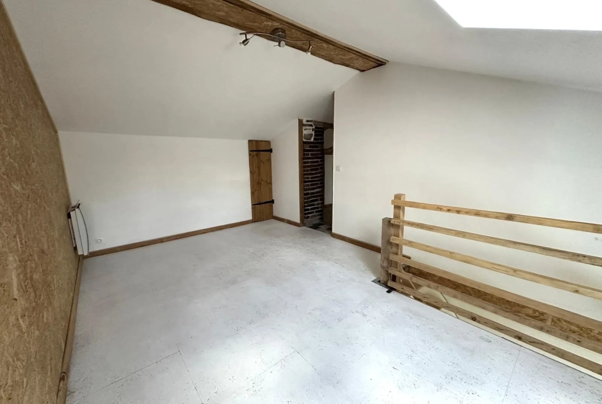 Appartement duplex F3 de 74,09 m² à Unieux, secteur calme et résidentiel, idéal premier achat ou investissement 