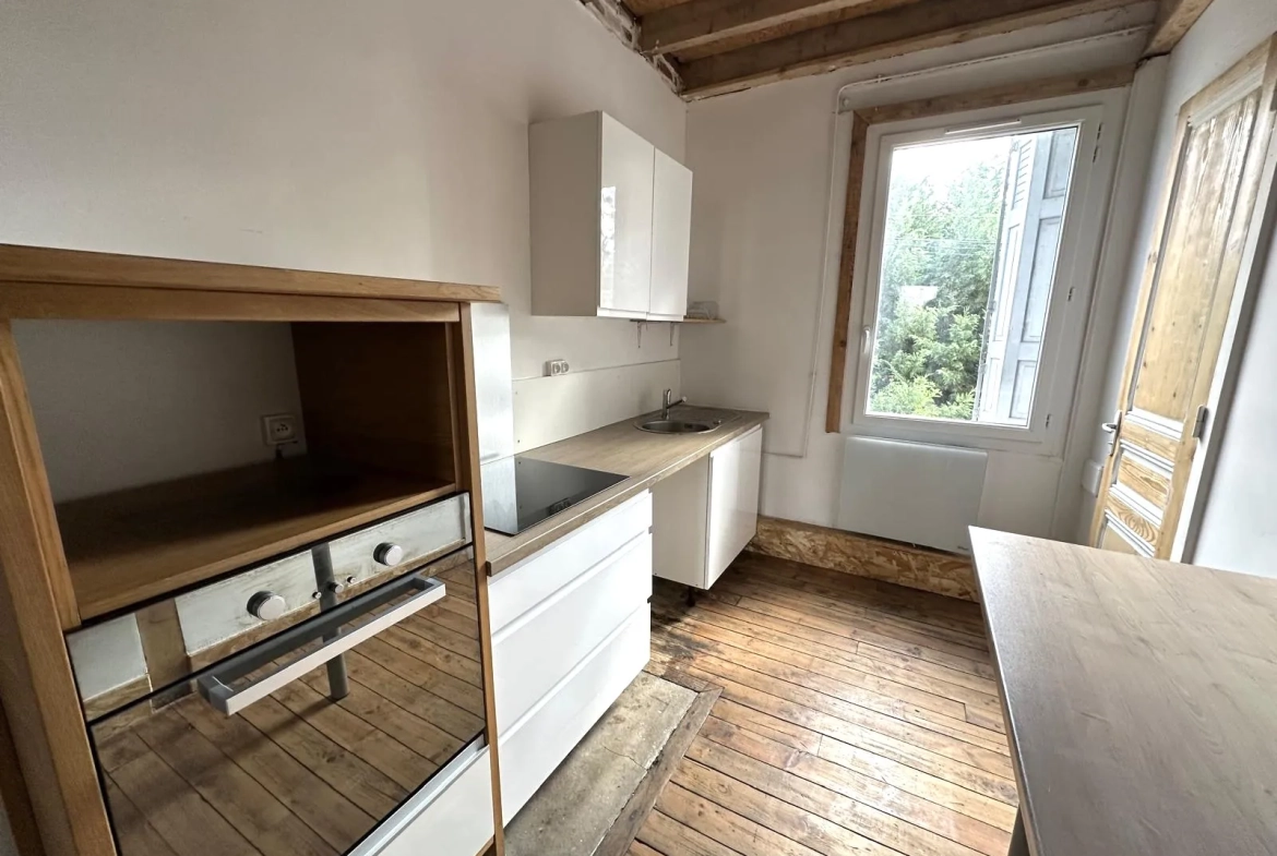 Appartement duplex F3 de 74,09 m² à Unieux, secteur calme et résidentiel, idéal premier achat ou investissement 