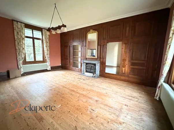 Magnifique maison de maître à rénover avec terrain de 3000 m2 dans le Nord de la France 
