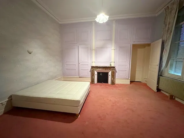 Magnifique maison de maître à rénover avec terrain de 3000 m2 dans le Nord de la France 