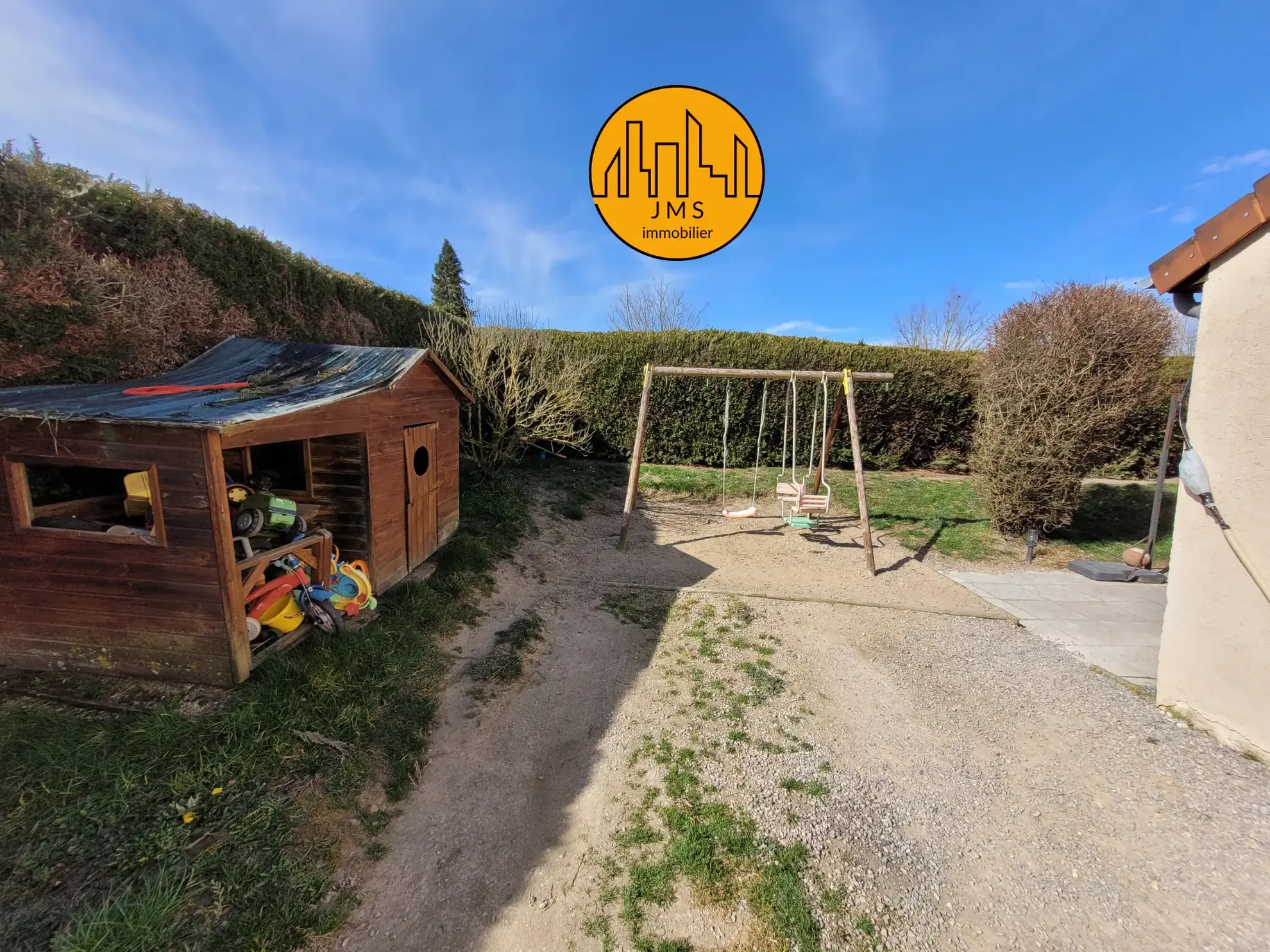Belle maison familiale à Tronget avec garage et terrasse - Classe énergie 'C' 