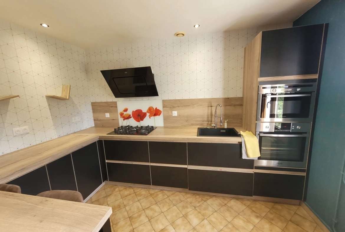 Belle maison familiale à Tronget avec garage et terrasse - Classe énergie 'C' 