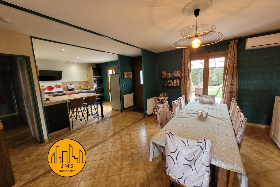 Belle maison familiale à Tronget avec garage et terrasse - Classe énergie 'C' 