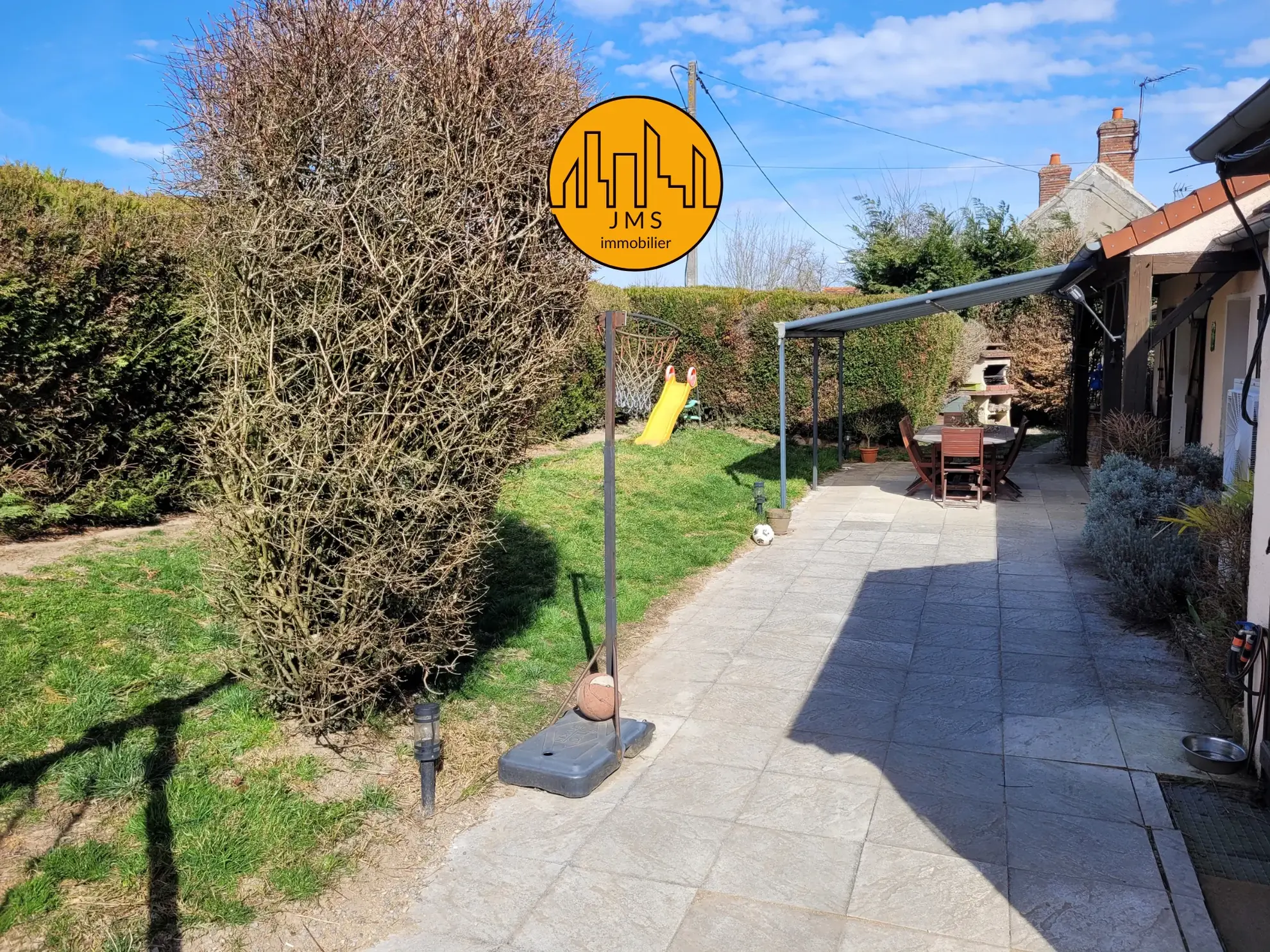 Belle maison familiale à Tronget avec garage et terrasse - Classe énergie 'C' 