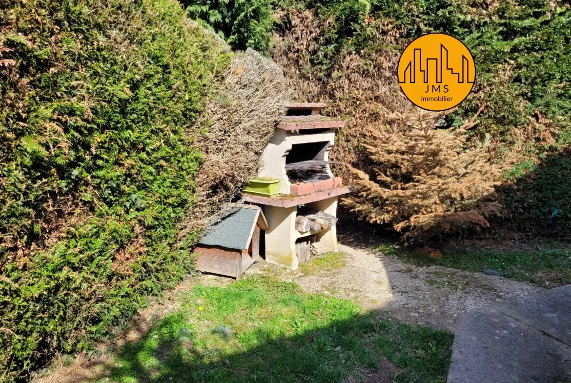 Belle maison familiale à Tronget avec garage et terrasse - Classe énergie 'C' 