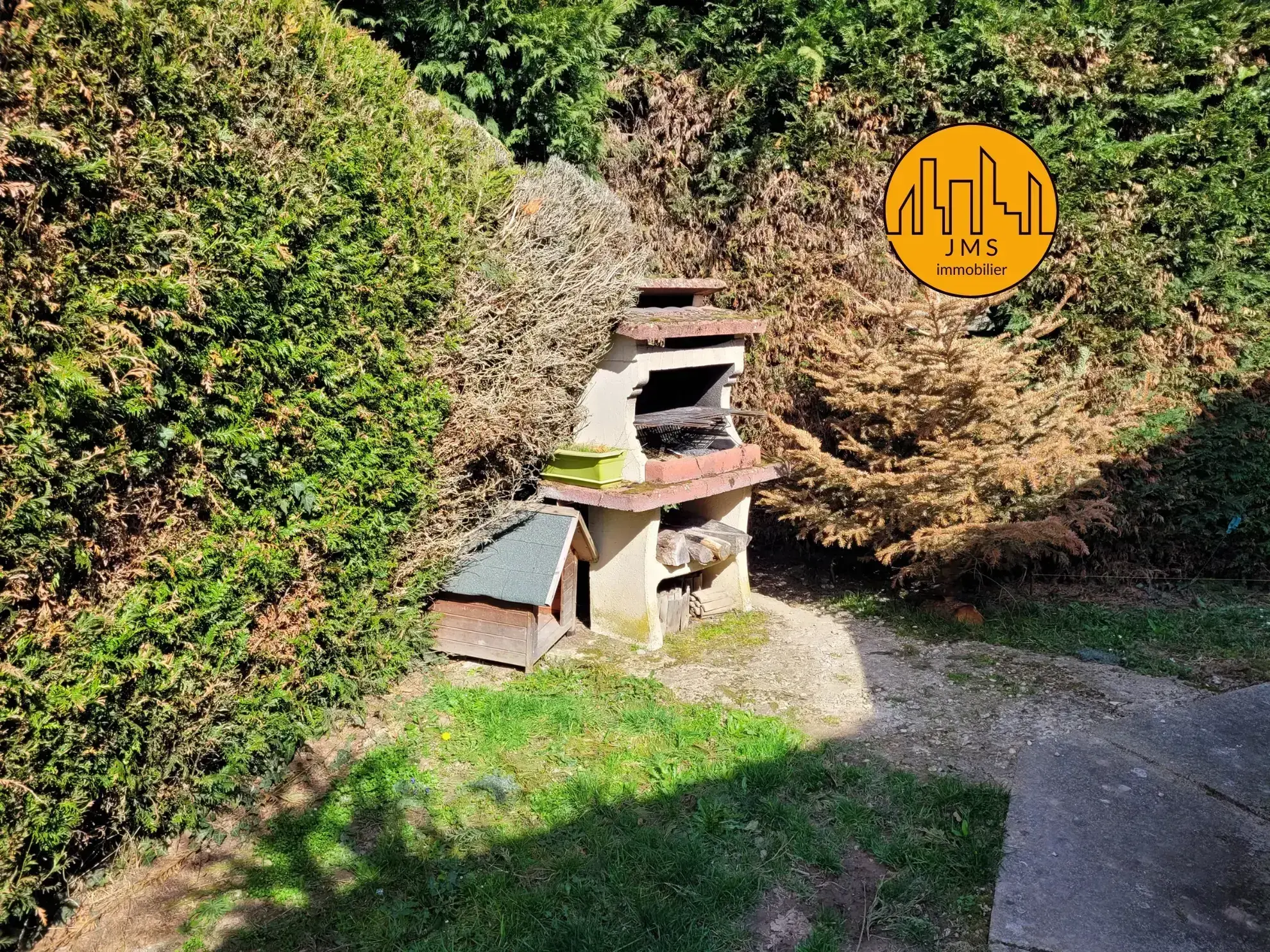 Belle maison familiale à Tronget avec garage et terrasse - Classe énergie 'C' 
