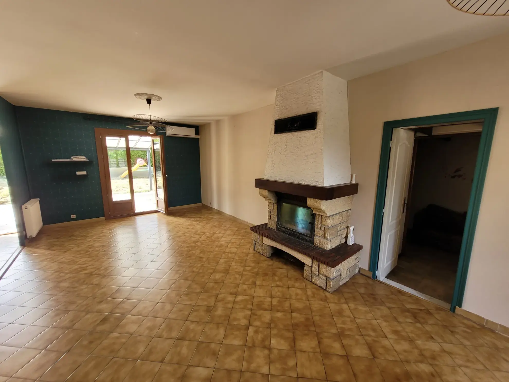 Belle maison familiale à Tronget avec garage et terrasse - Classe énergie 'C' 