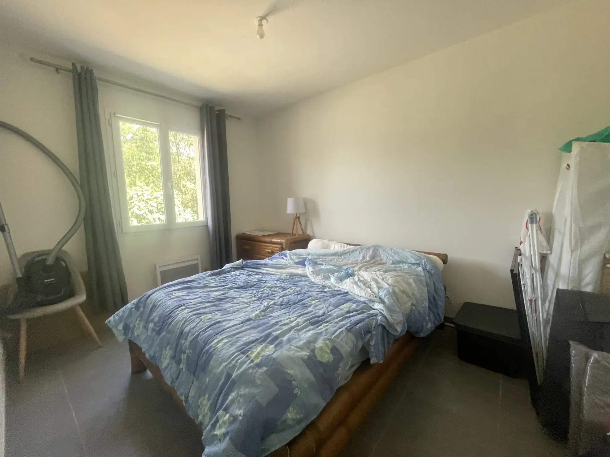 Villa T4 de plain-pied avec jardin à Magalas dans l'Hérault 