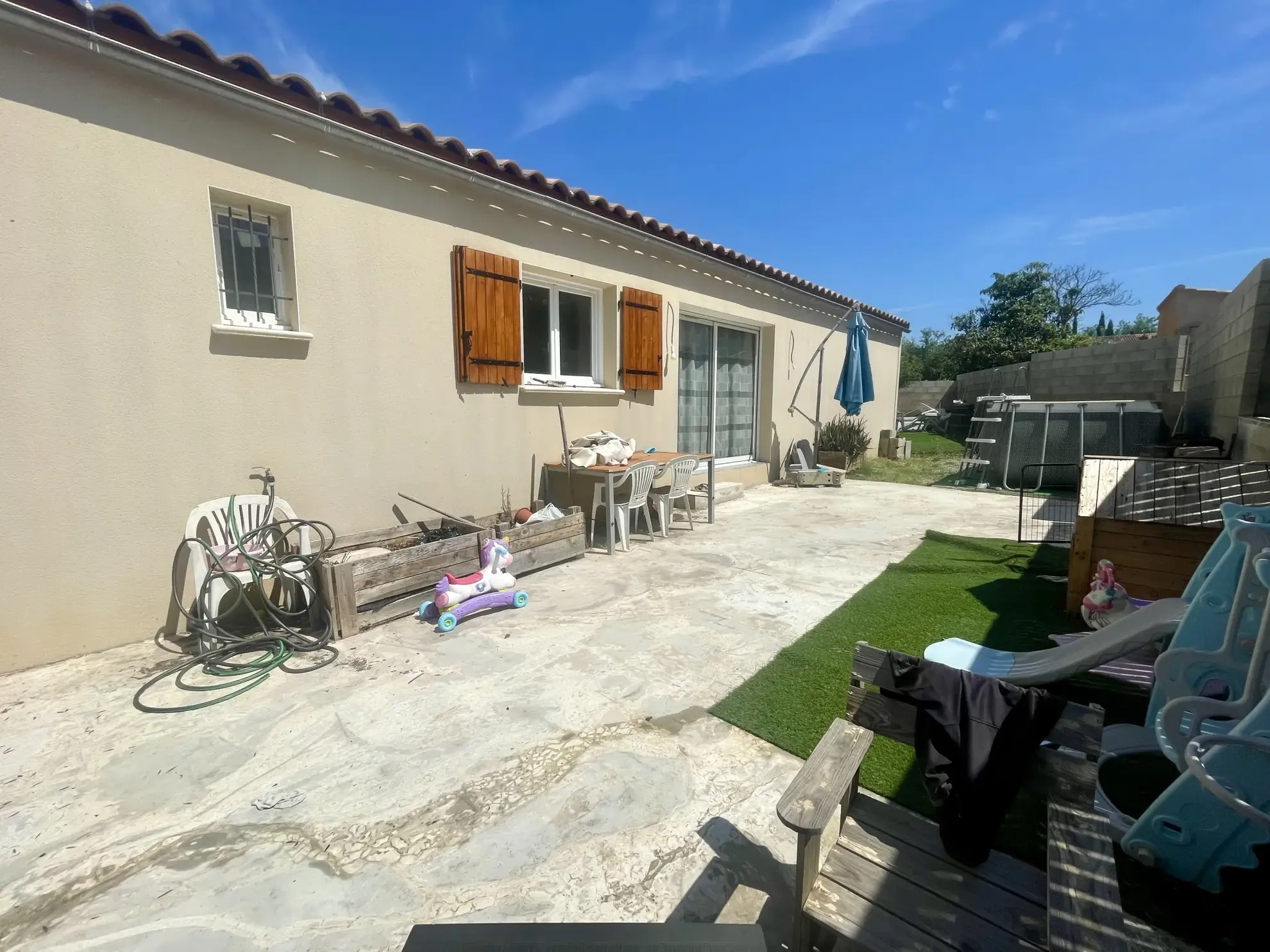 Villa T4 de plain-pied avec jardin à Magalas dans l'Hérault 