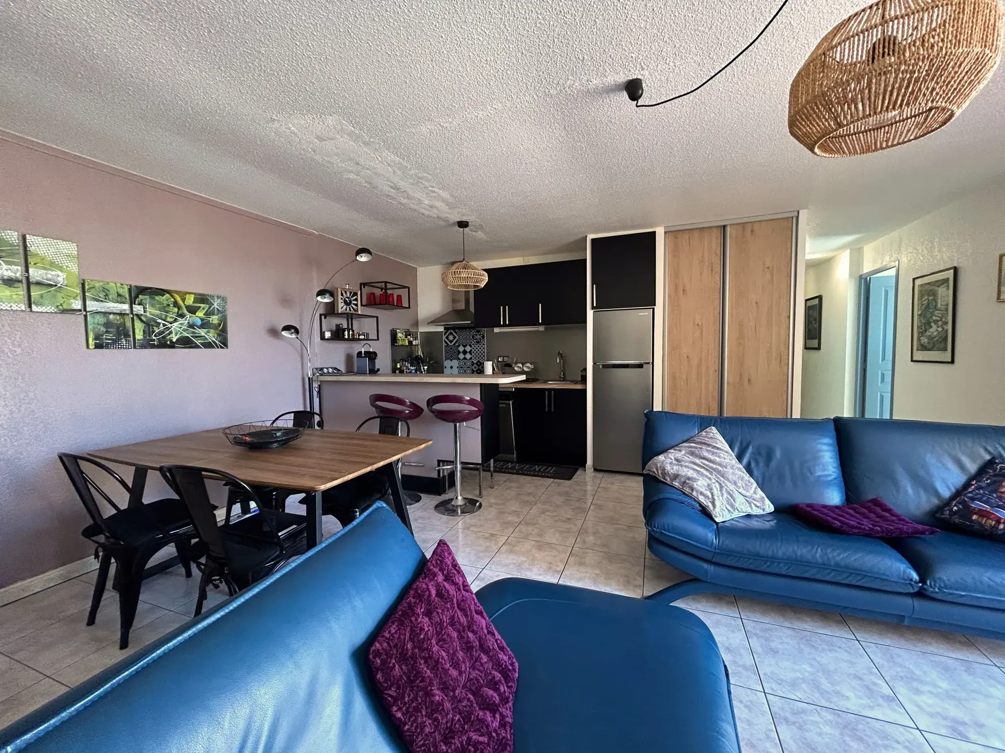 Appartement T3 avec vue mer à Sainte-Marie-la-Mer - 60 m², parking, dernier étage 