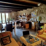 Maison en pierre à Grenant de 100 m², rénovée partiellement, avec terrasse et garage
