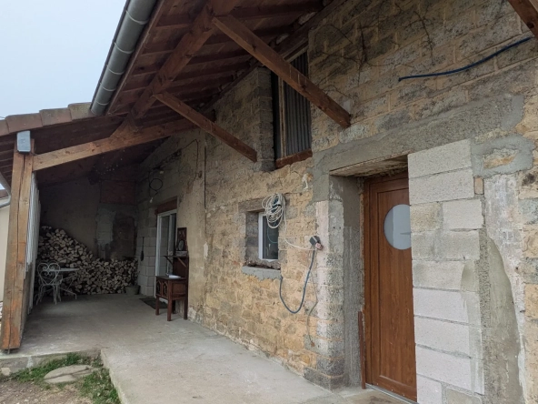 Magnifique maison rénovée de 145 m² avec grand terrain à Bois-de-Gand