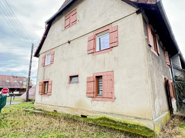 Maison à rénover à Foussemagne - Grande surface, jardin & potentialités