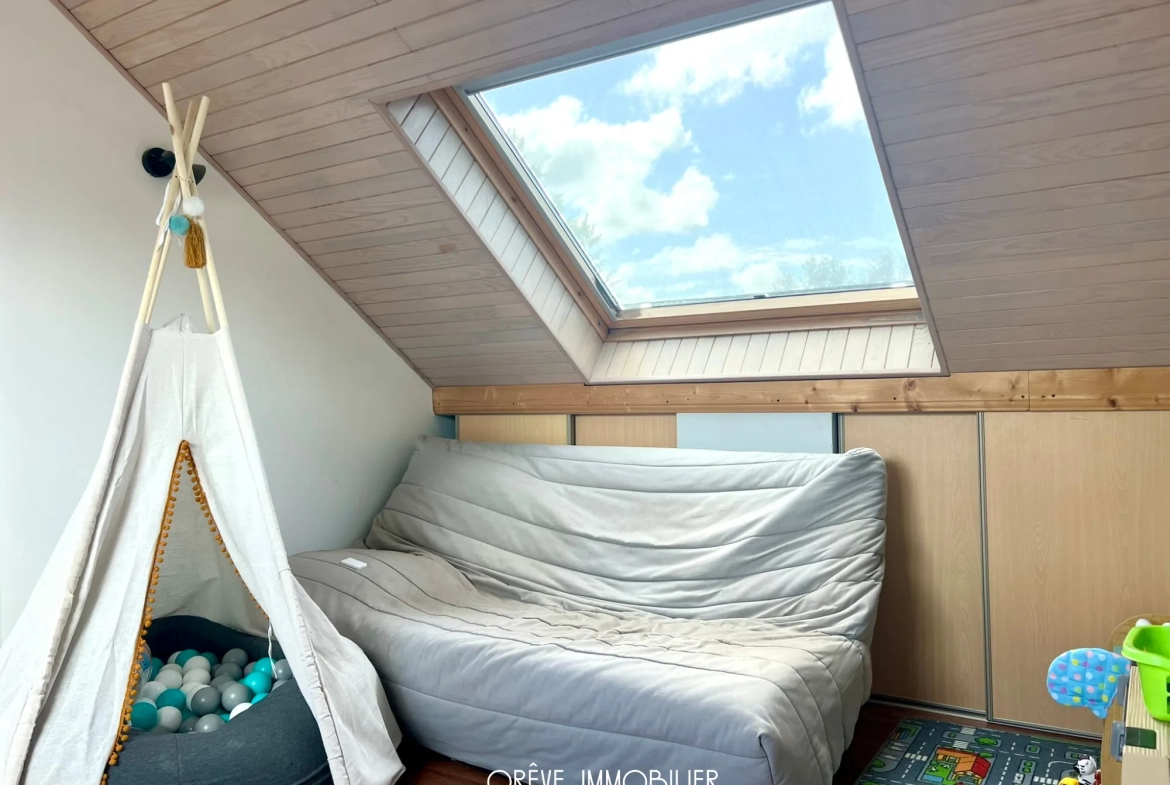 Maison 6 pièces de 110 m² à Crevin proche Rennes 