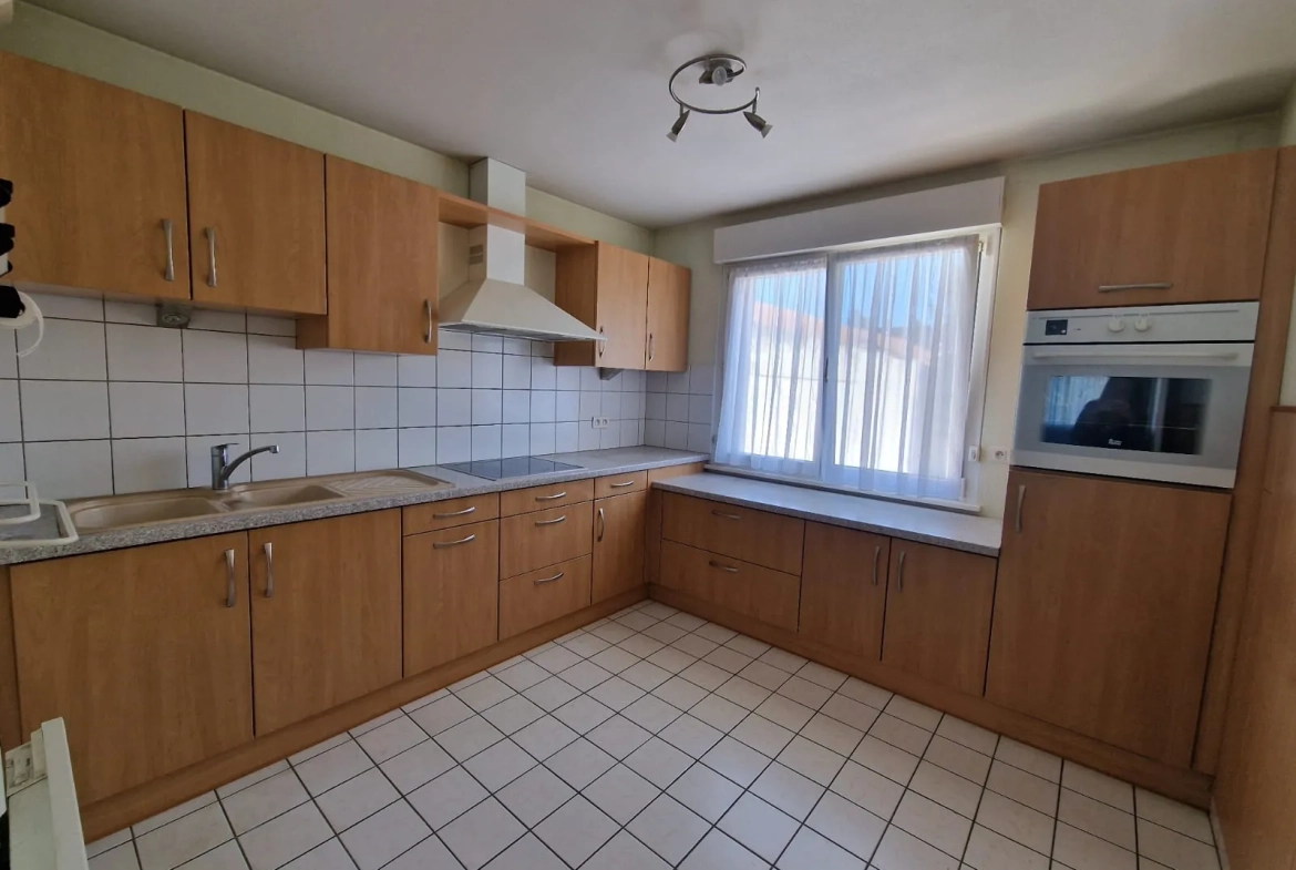 Appartement F3 à Waldighoffen avec ascenseur, cave et parking - Superficie 71,56 m² 