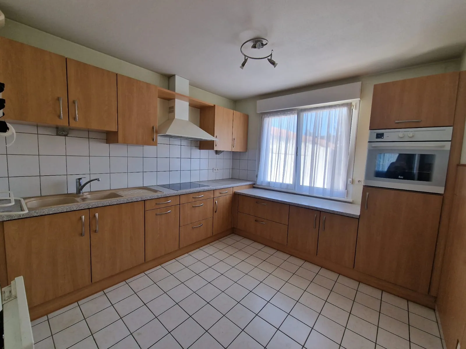 Appartement F3 à Waldighoffen avec ascenseur, cave et parking - Superficie 71,56 m² 