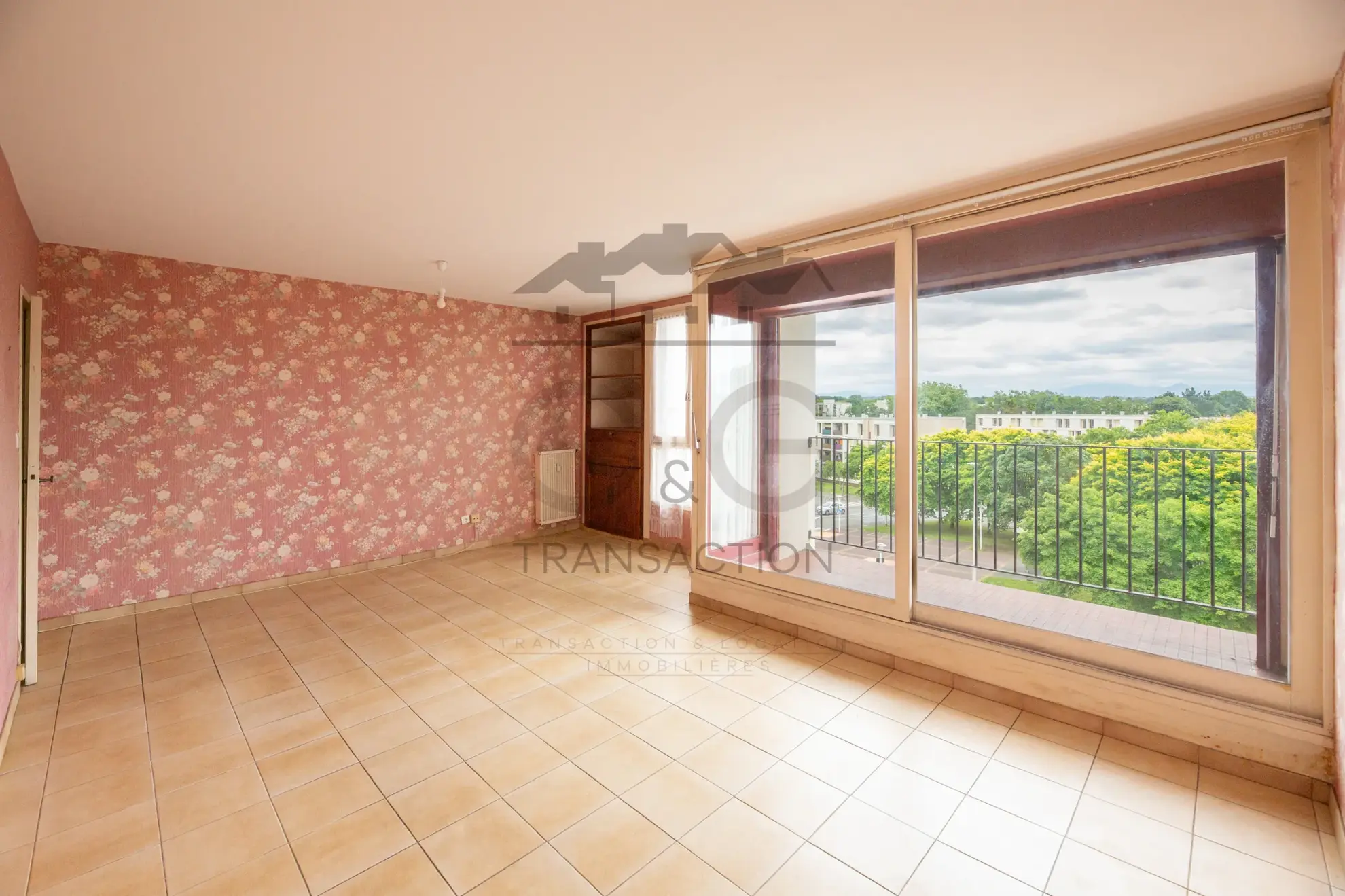Bel appartement T4 de 73 m² avec balcon à Bayonne Saint Croix 