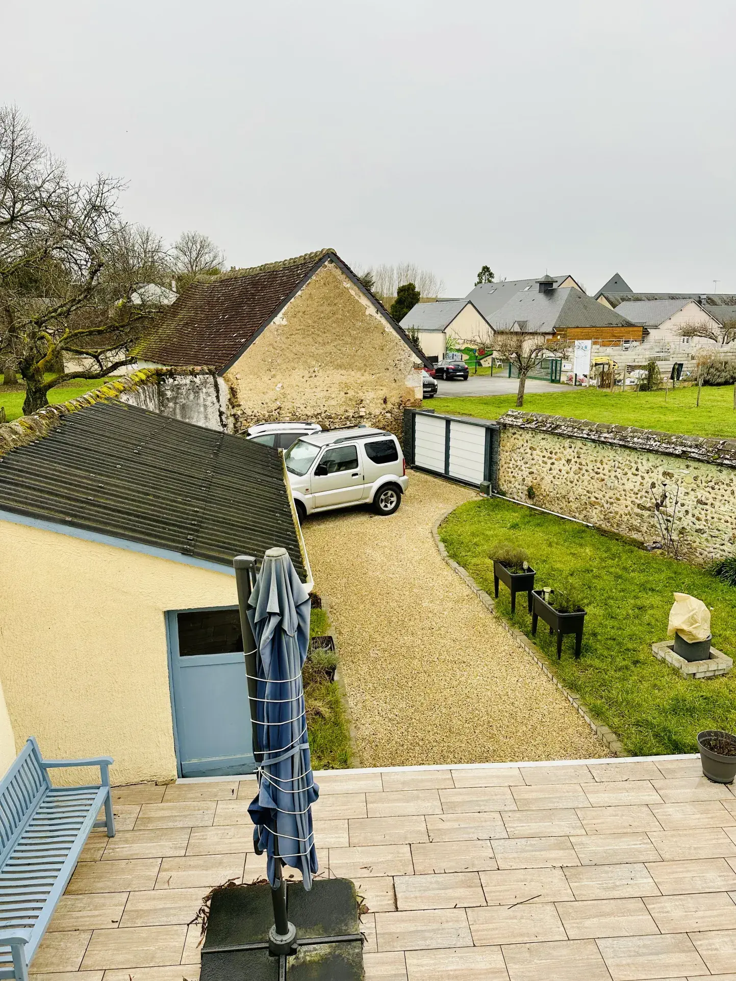 Charmante maison familiale à Vendôme avec jardin et terrasse, proche commodités 