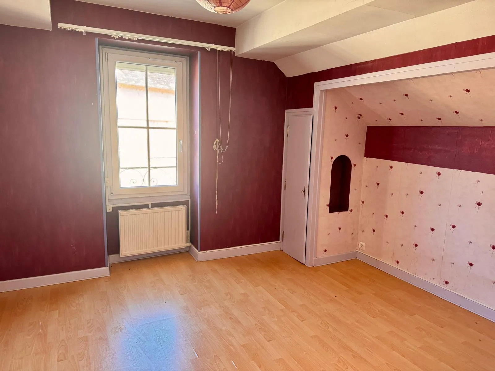 Maison de ville à Objat de 160 m² avec terrasse et garage 