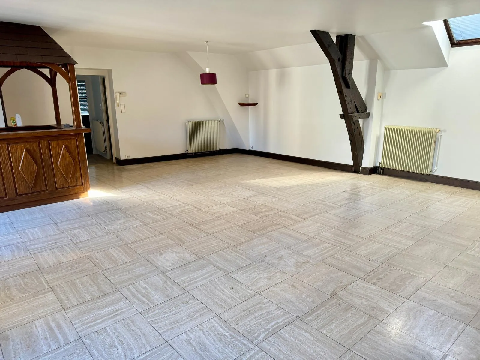 Maison de ville à Objat de 160 m² avec terrasse et garage 