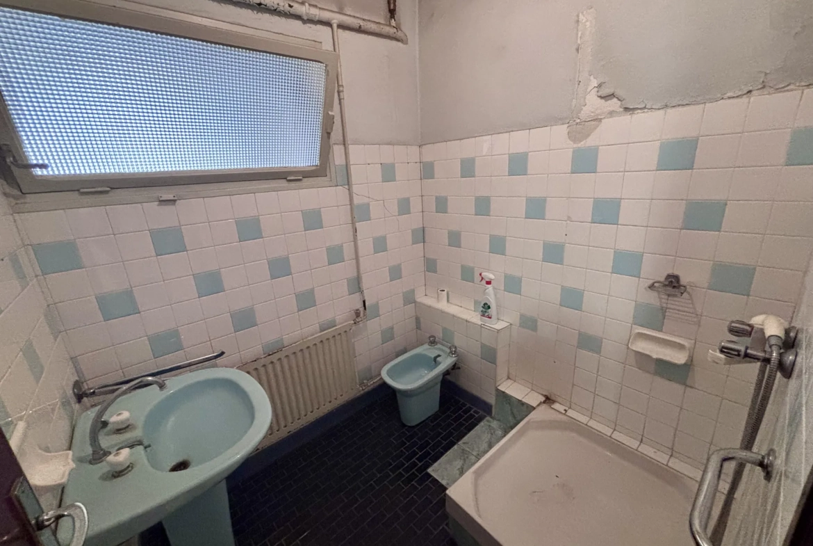 Bel appartement T4 de 99,63 m² au centre-ville de Laragne-Montéglin 