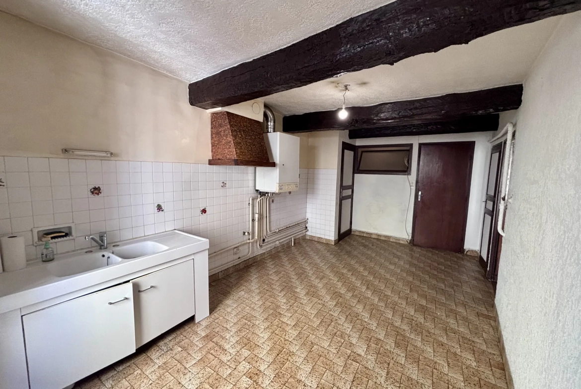 Bel appartement T4 de 99,63 m² au centre-ville de Laragne-Montéglin 