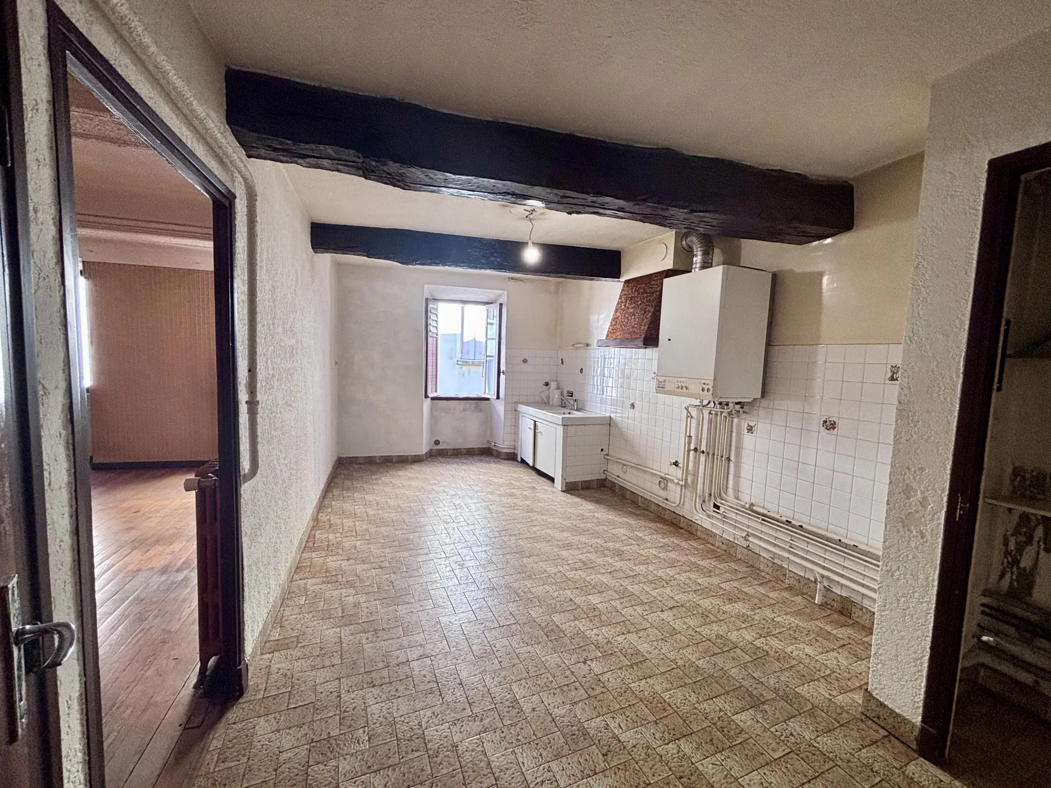 Bel appartement T4 de 99,63 m² au centre-ville de Laragne-Montéglin 