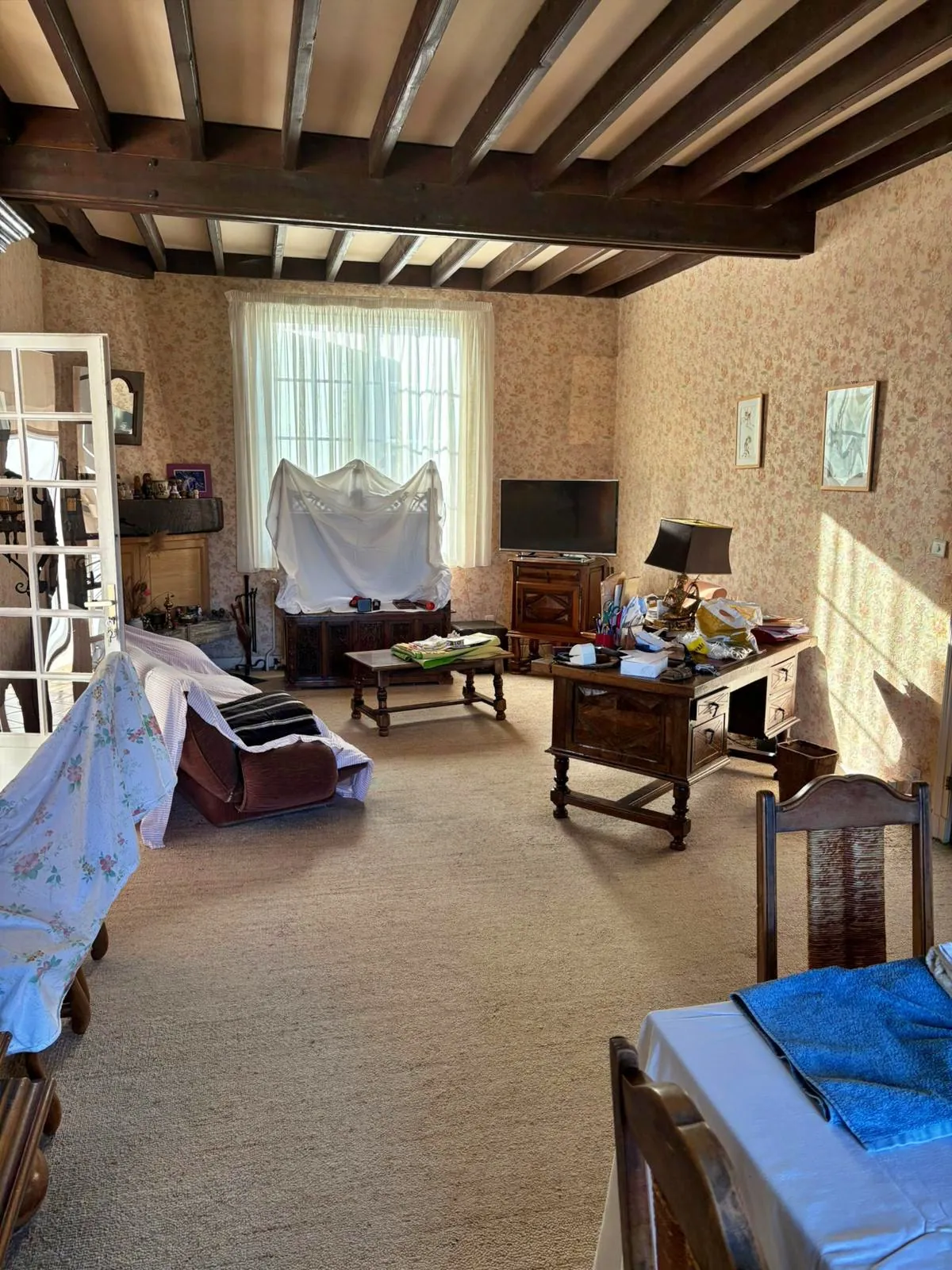 Maison à vendre à Agen de 185 m² avec double garage et grand potentiel de rénovation 
