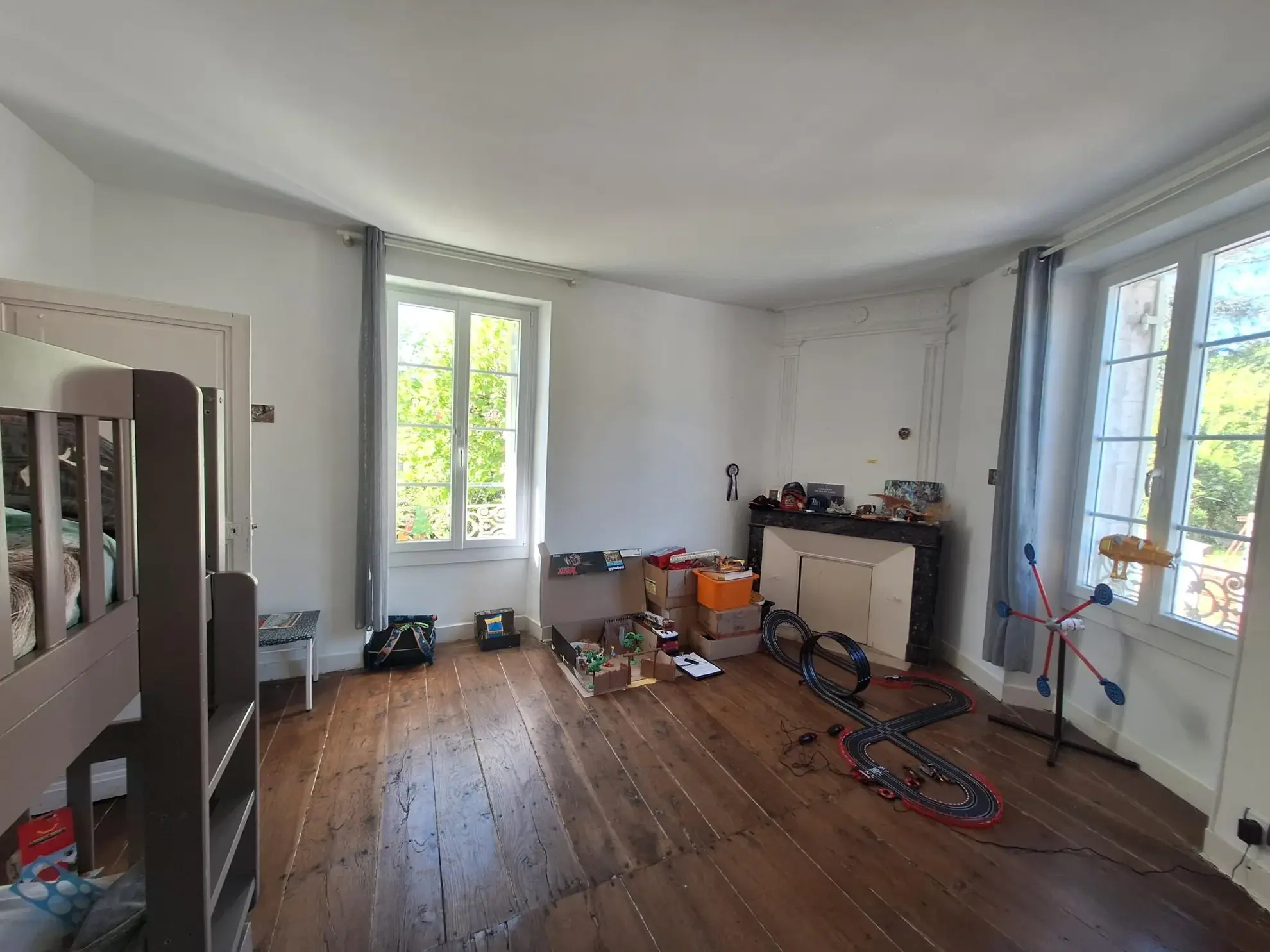Charmante maison de maître de 200 m² à Ribérac, proche commerces et écoles 