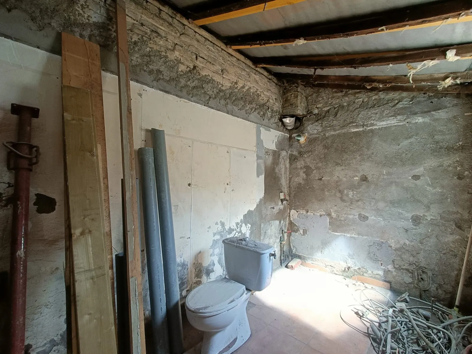 Maison à travaux de 97m² à Roubaix proche du Parc Barbieux et de l'EDHEC 