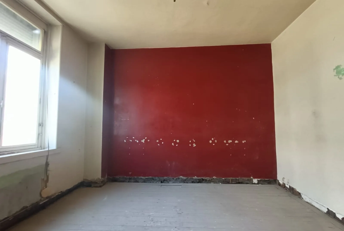 Maison à travaux de 97m² à Roubaix proche du Parc Barbieux et de l'EDHEC 